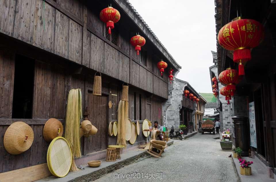 逃离鱼店